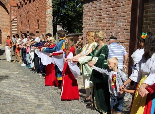 Zatańczyli w średniowiecznym stylu 6770