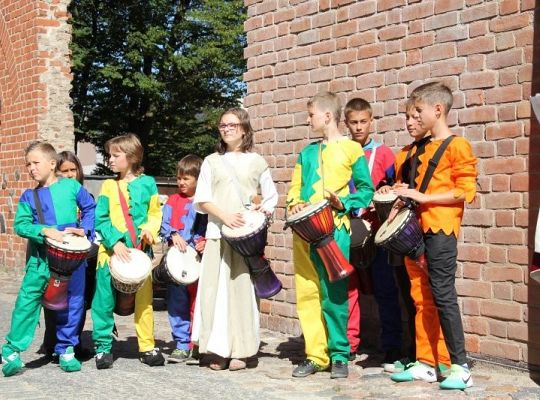 Zatańczyli w średniowiecznym stylu 6777