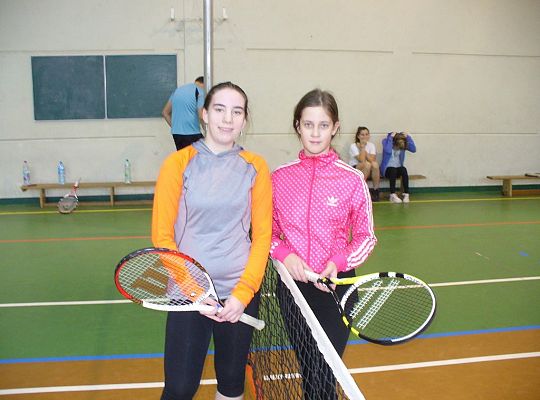 Ferie na sportowo - Halowy Turniej Tenisa Ziemnego 7726