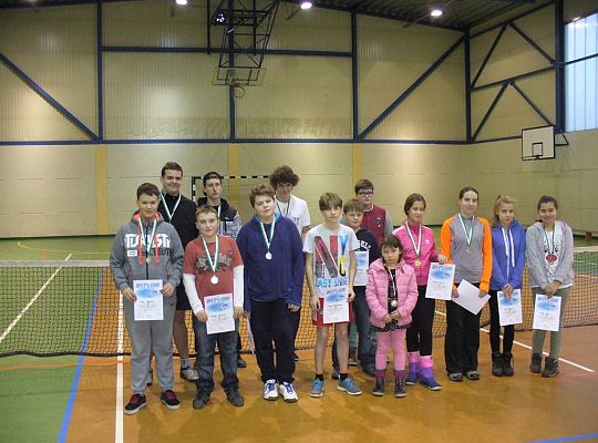 Ferie na sportowo - Halowy Turniej Tenisa Ziemnego 7728