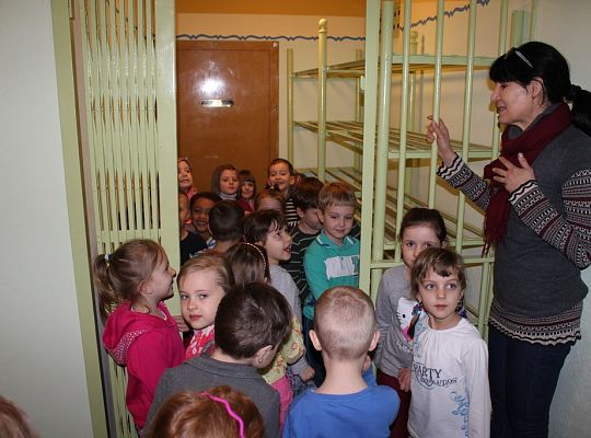 Przedszkolaki zwiedzają Ratusz 7889