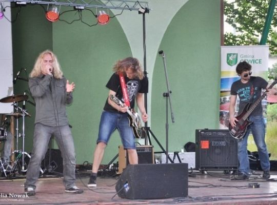 Przegląd muzycznych zespołów i kapel garażowych w 8646