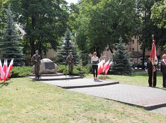 Apel Pamięci, salwa i kwiaty w Święto Wojska 9365