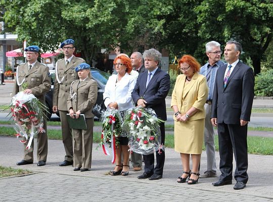 Apel Pamięci, salwa i kwiaty w Święto Wojska 9364