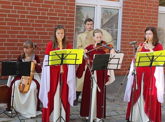 Warsztaty i Pokazy Tańców Dawnych w Lęborku 9931