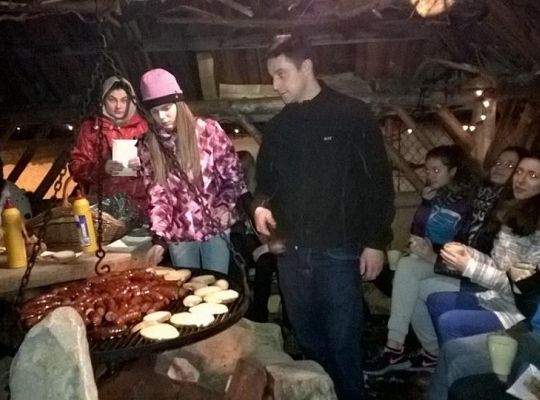 Śnieg,narty i dobra zabawa. 10735