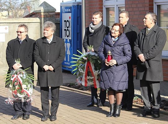 Tablica pamięci wydarzeń 10 marca 1945 odsłonięta 10825