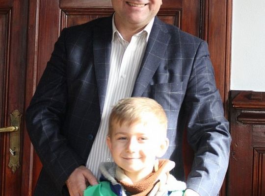 Przedszkolaki do ratusza przyniosły wiosnę 10885