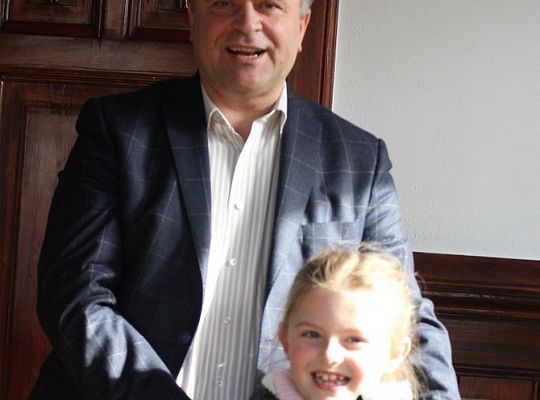 Przedszkolaki do ratusza przyniosły wiosnę 10892