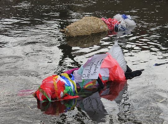 Marzanny pożegnały zimę 10916