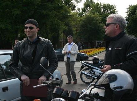 Burmistrz na motocyklu 565