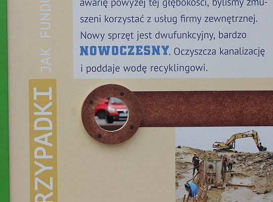 Wystawa na placu Pokoju 11308