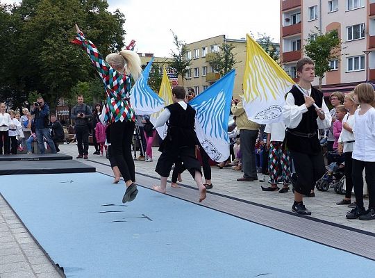 Pląsy w średniowiecznych rytmach 13245