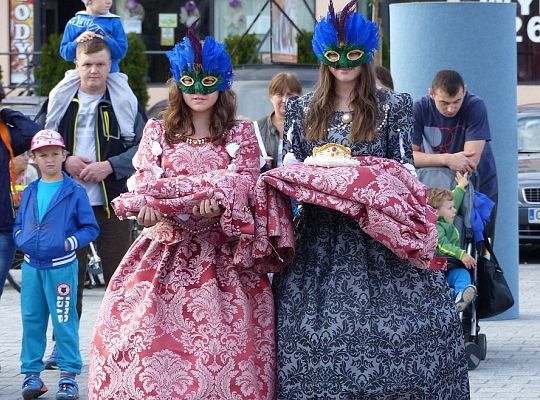 Pląsy w średniowiecznych rytmach 13256