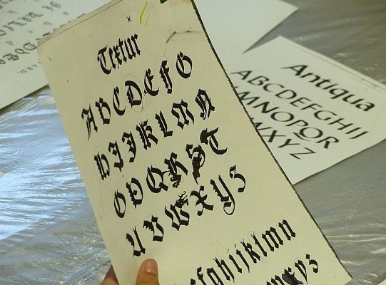 Pląsy w średniowiecznych rytmach 13264