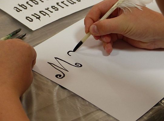 Pląsy w średniowiecznych rytmach 13269