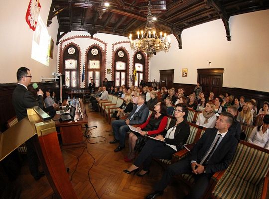 IV Konferencja Przeciw Przemocy w Rodzinie 13371