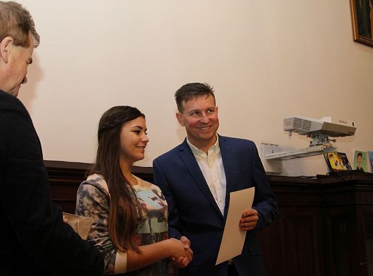 Rozstrzygnięcie konkursów o tematyce zdrowotnej. 13698