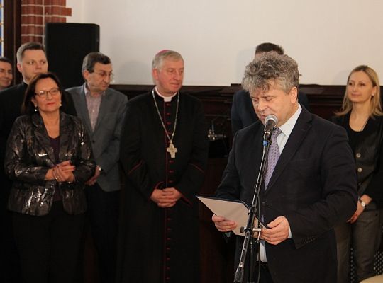 Ksiądz Biskup kolędował w ratuszu 13856