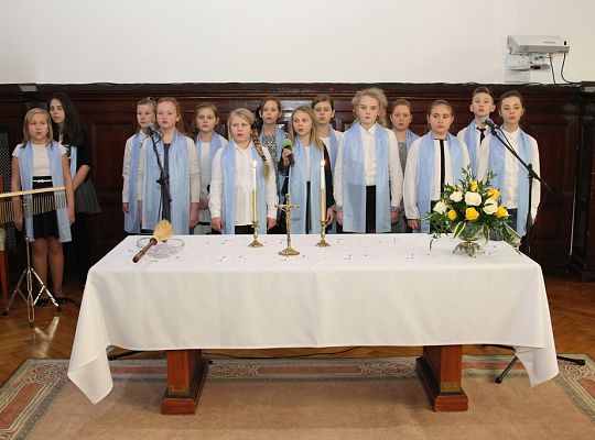 Ksiądz Biskup kolędował w ratuszu 13862