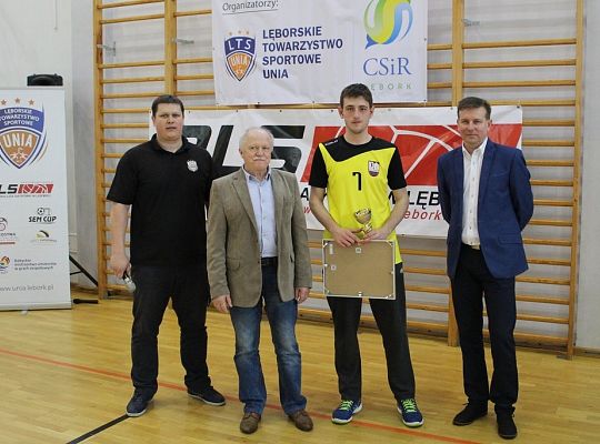 Bojan Żubry mistrzem Amatorskiej Ligi Siatkówki 14436