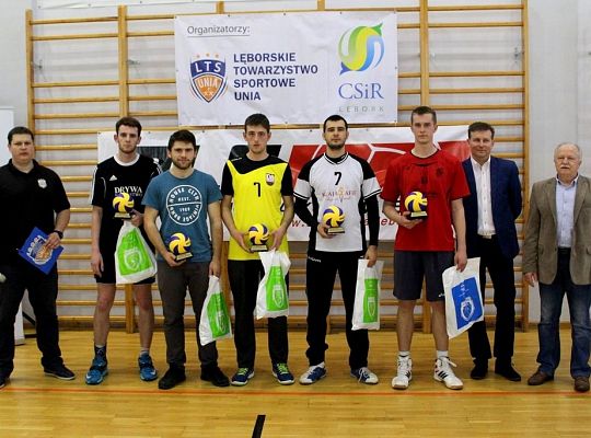 Bojan Żubry mistrzem Amatorskiej Ligi Siatkówki 14440