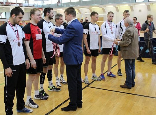Bojan Żubry mistrzem Amatorskiej Ligi Siatkówki 14442