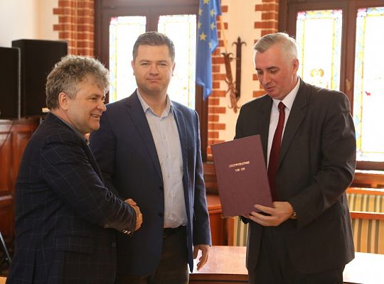 Pozwolenia na działalność w Strefie Ekonomicznej 14451