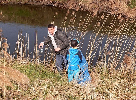 Wysprzątali rzekę Łebę 14462