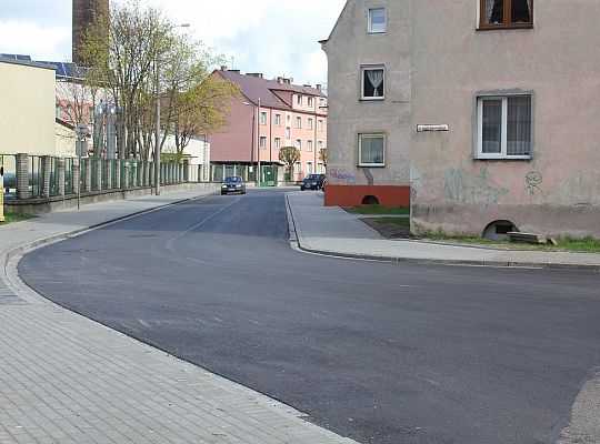 Nowa nawierzchnia i parkingi na Wybickiego 14470