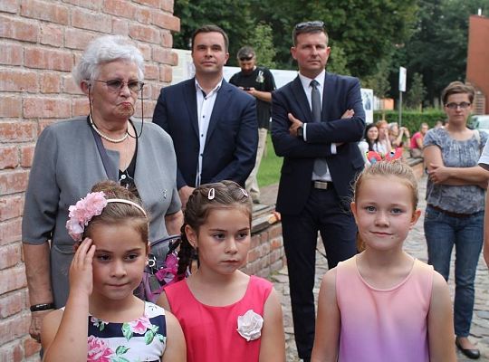 Warsztaty i pokazy tańców dawnych 15977