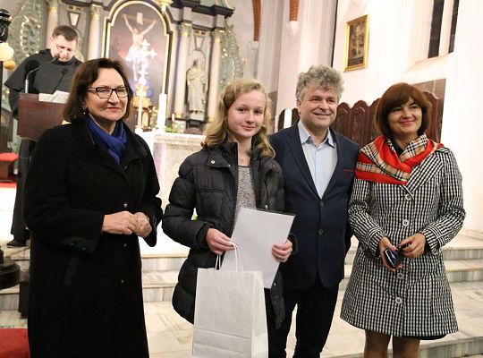 Rozstrzygnięcie konkursu plastycznego „Jan Paweł 16524