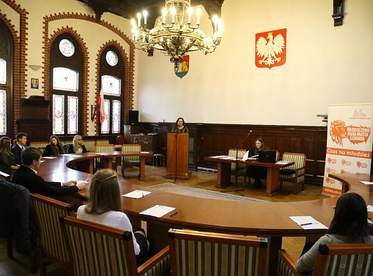 III Sesja Młodzieżowej Rady Miasta 17007