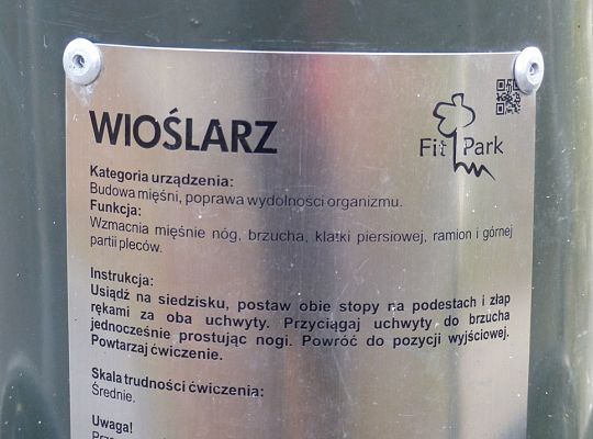 Na Ks. Gracza i w Parku im. Michalskiego stanęły 17305