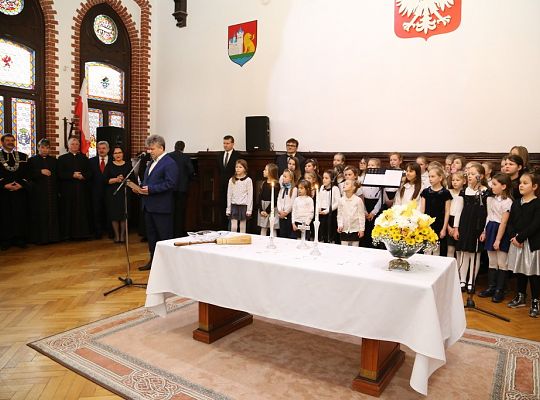 Kolęda Biskupa w ratuszu 17601