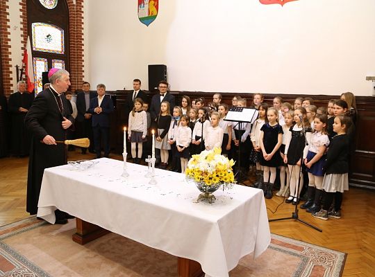 Kolęda Biskupa w ratuszu 17606