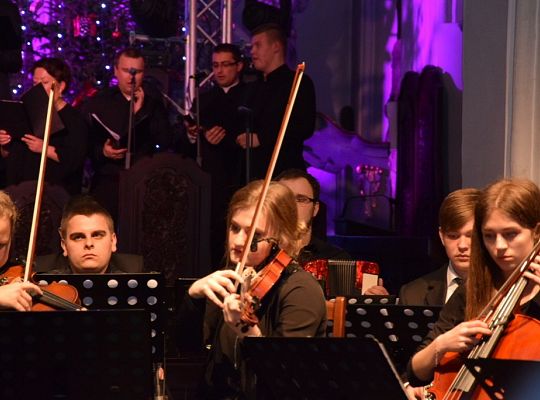 Noworoczny Koncert Świąteczny w międzynarodowej 17759