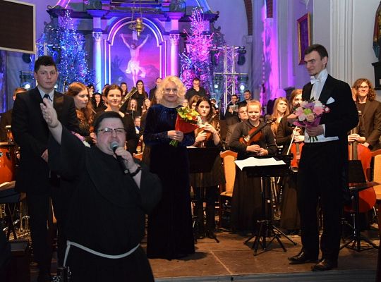 Noworoczny Koncert Świąteczny w międzynarodowej 17755