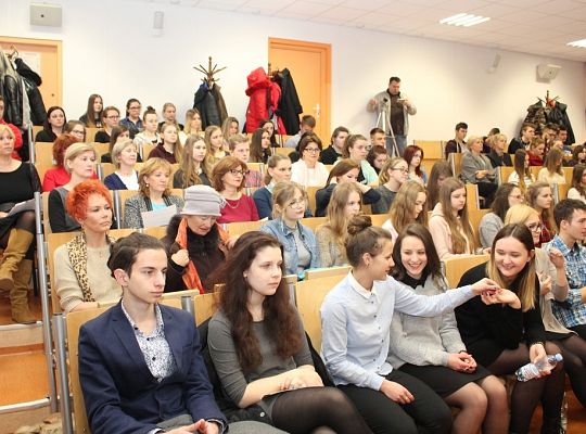 Konferencja o kształceniu ogólnym w Powiecie 18016