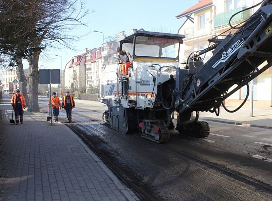 Ekspresowy remont na Armii Krajowej 18205