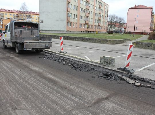 Będzie nowy asfalt na Legionów Polskich i 18220