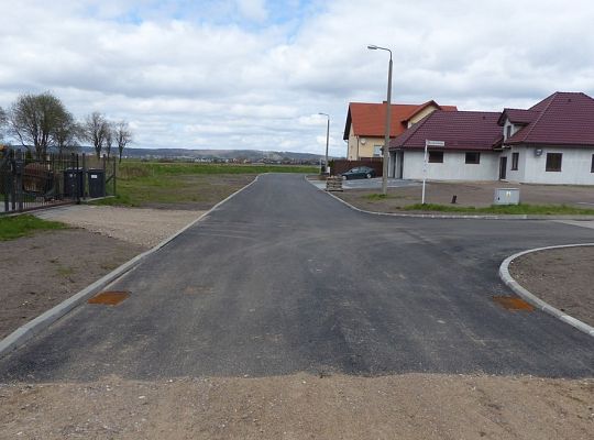 Ulica Generała Stanisława Maczka z nowym asfaltem 18798