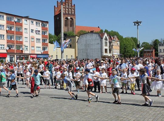 Rekord w tańczeniu układu choreograficznego do 19045