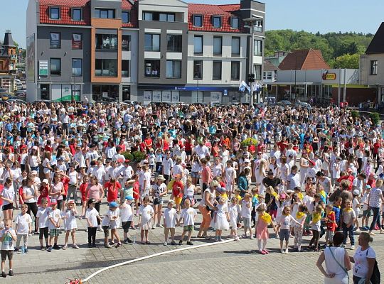 Rekord w tańczeniu układu choreograficznego do 19058