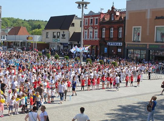 Rekord w tańczeniu układu choreograficznego do 19059