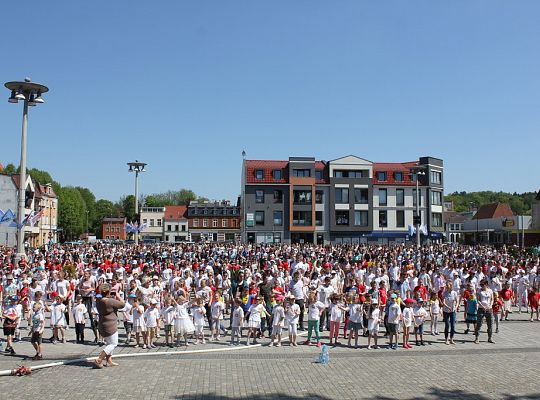 Rekord w tańczeniu układu choreograficznego do 19067