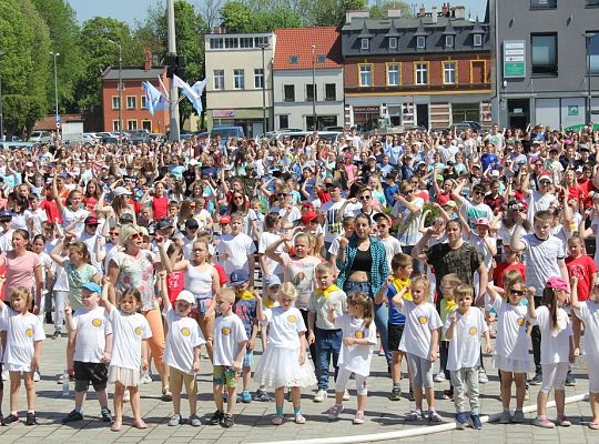 Rekord w tańczeniu układu choreograficznego do 19077