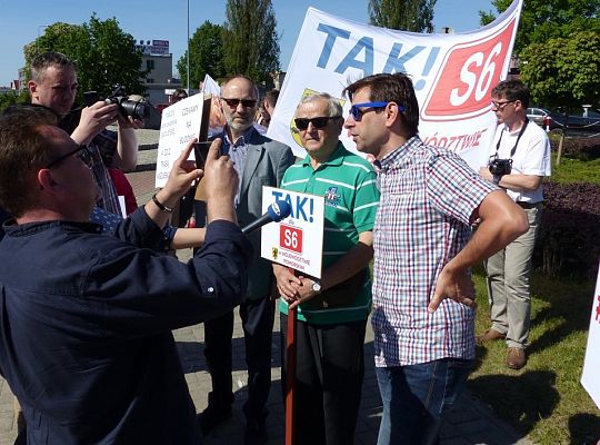 Protest w sprawie budowy drogi ekspresowej S6 19125