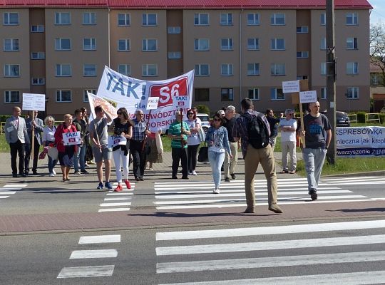 Protest w sprawie budowy drogi ekspresowej S6 19127