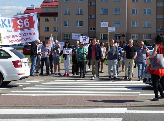 Protest w sprawie budowy drogi ekspresowej S6 19128